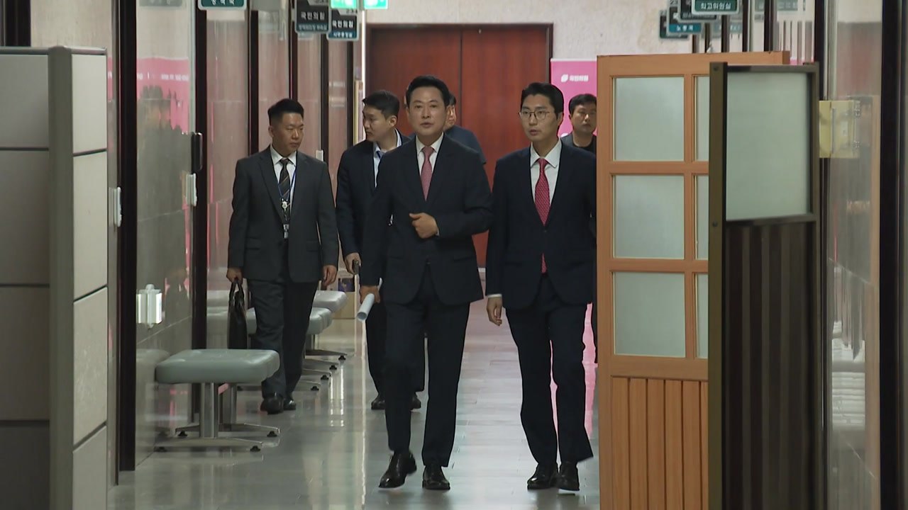 국힘, 잠수함 수주 불발에 "잘 싸운 건 기업, 진 건 정부" / YTN