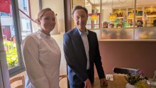 Interview de Stéphane Bern pour la candidature de Dampierre-en-Yvelines, village préféré des Français