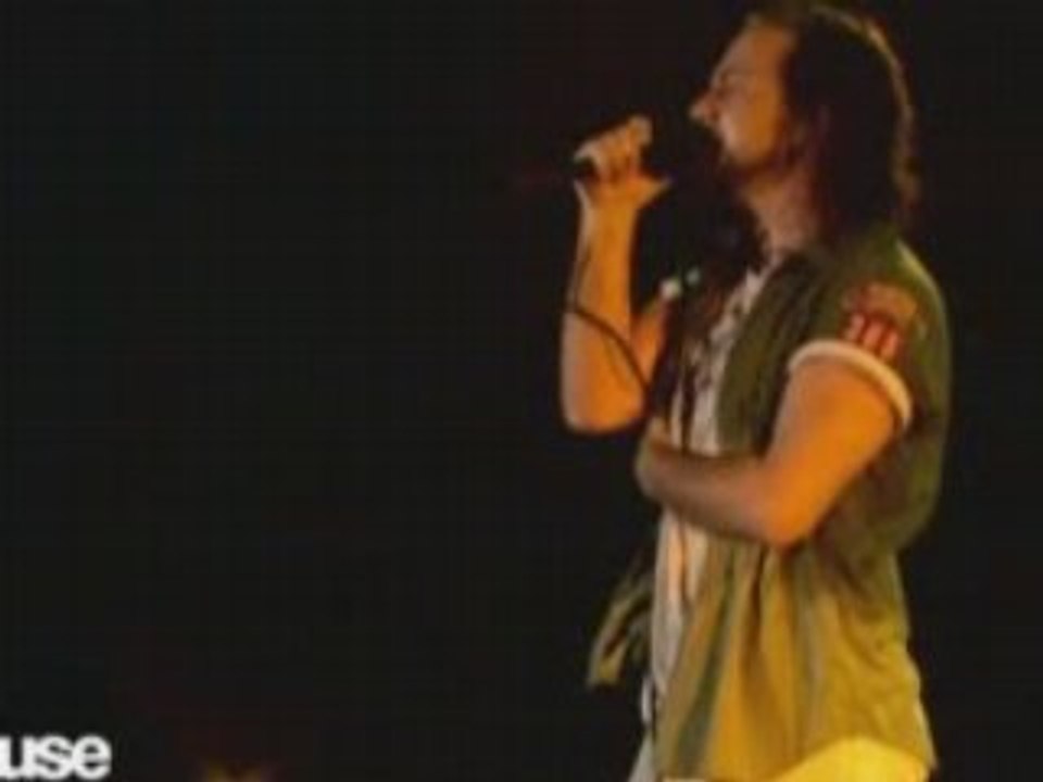 Pearl Jam - Life Wasted (live)