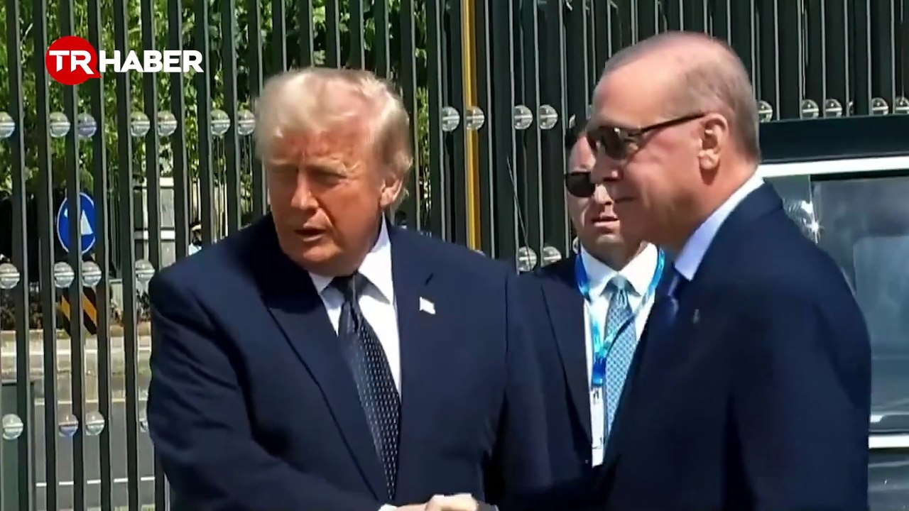 Trump'a Külliye'de resmi tören