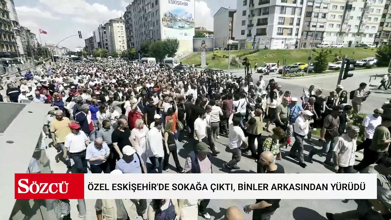 Özgür Özel Eskişehir'de sokağa çıktı, binler arkasından yürüdü