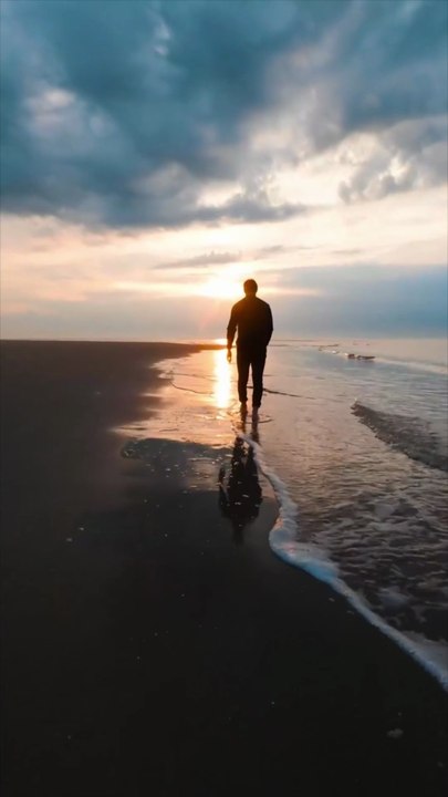 When God Lifts Me Up – A Worship Song That Restores Hearts