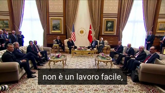 Trump, frenata dopo l'attacco a Meloni: Mi piace, ma non mi ha aiutato contro l'Iran - Video
