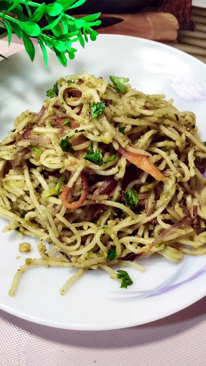 Thecha Chow mein #trending #food #viral #recipe #cooking #shorts #chowmein #ytshorts #thecharecipe