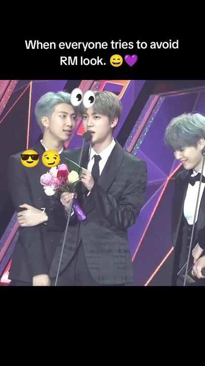 Reaction when RM looks and doesnt look 😁💜 #bts