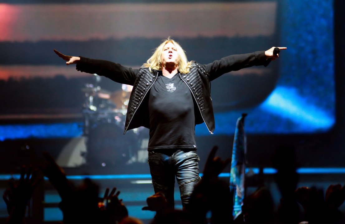 Def Leppard nahmen neues Album im Keller eines Casinos auf