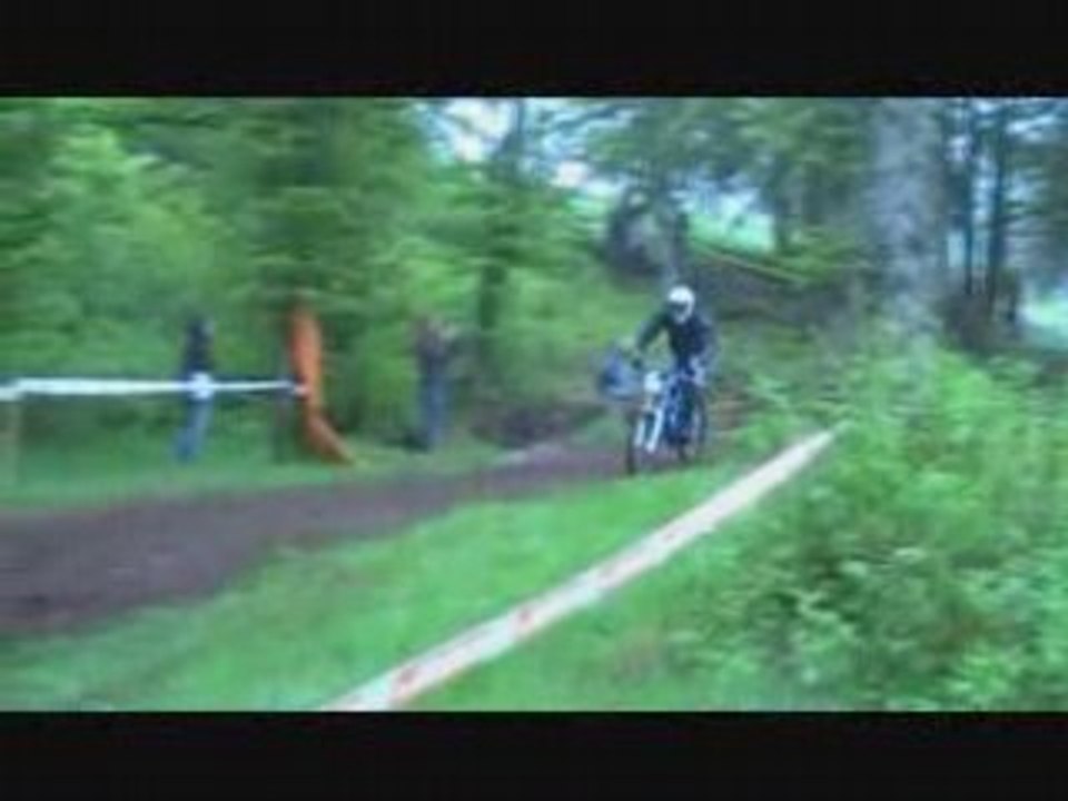 vtt descente au Lioran version lg