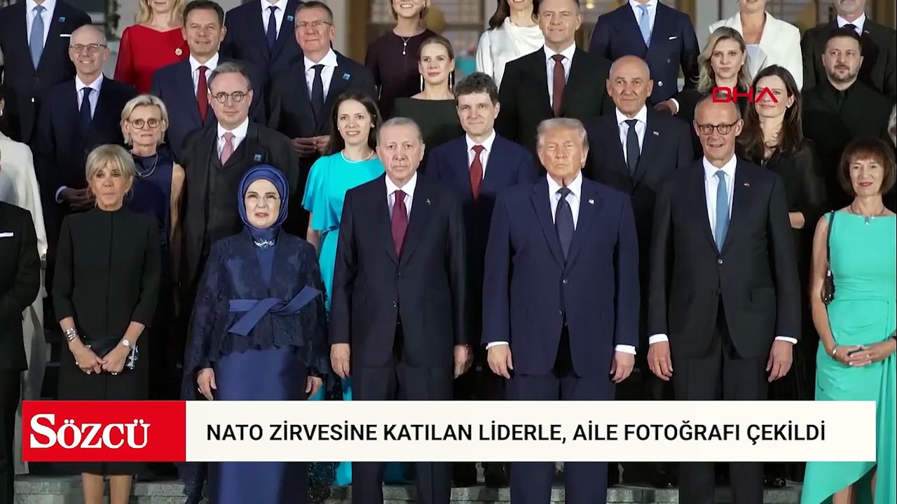 NATO Zirvesi'ne katılan liderler, aile fotoğrafı çekildi