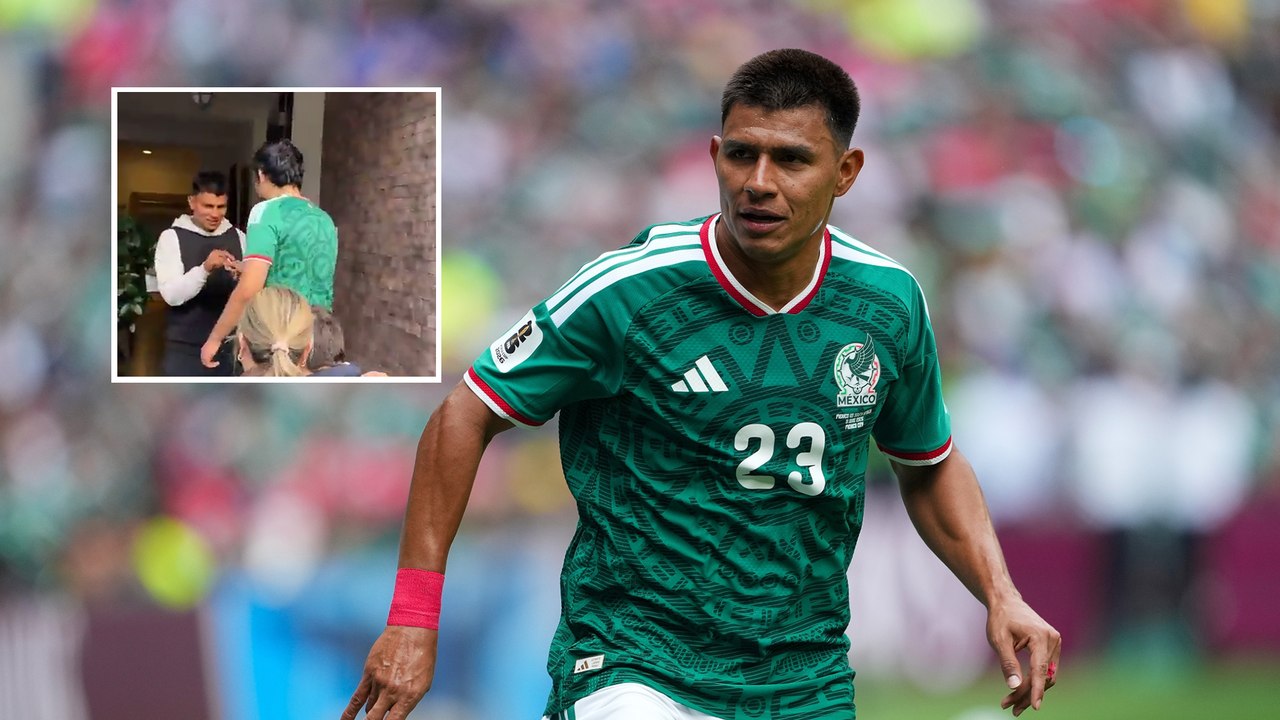 Jesús Gallardo recibe a aficionados con todo y mariachis en su casa tras la eliminación de México en el Mundial 2026