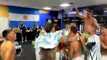 El festejo de la Scaloneta en vestuarios tras el triunfo contra Egipto