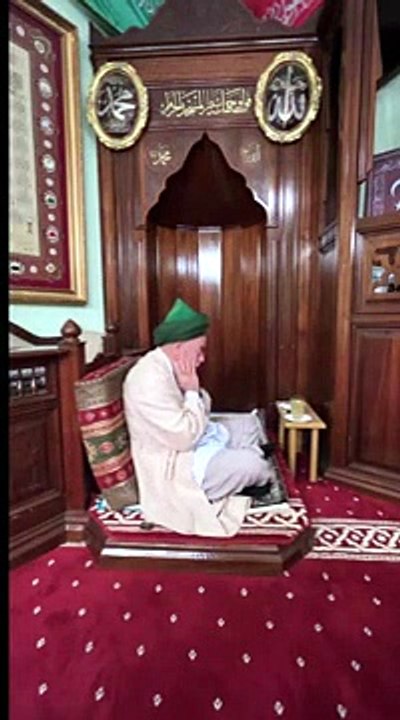 Importance of Sadqa (Charity) - Maulana Shaykh Muhammad Adil suhba