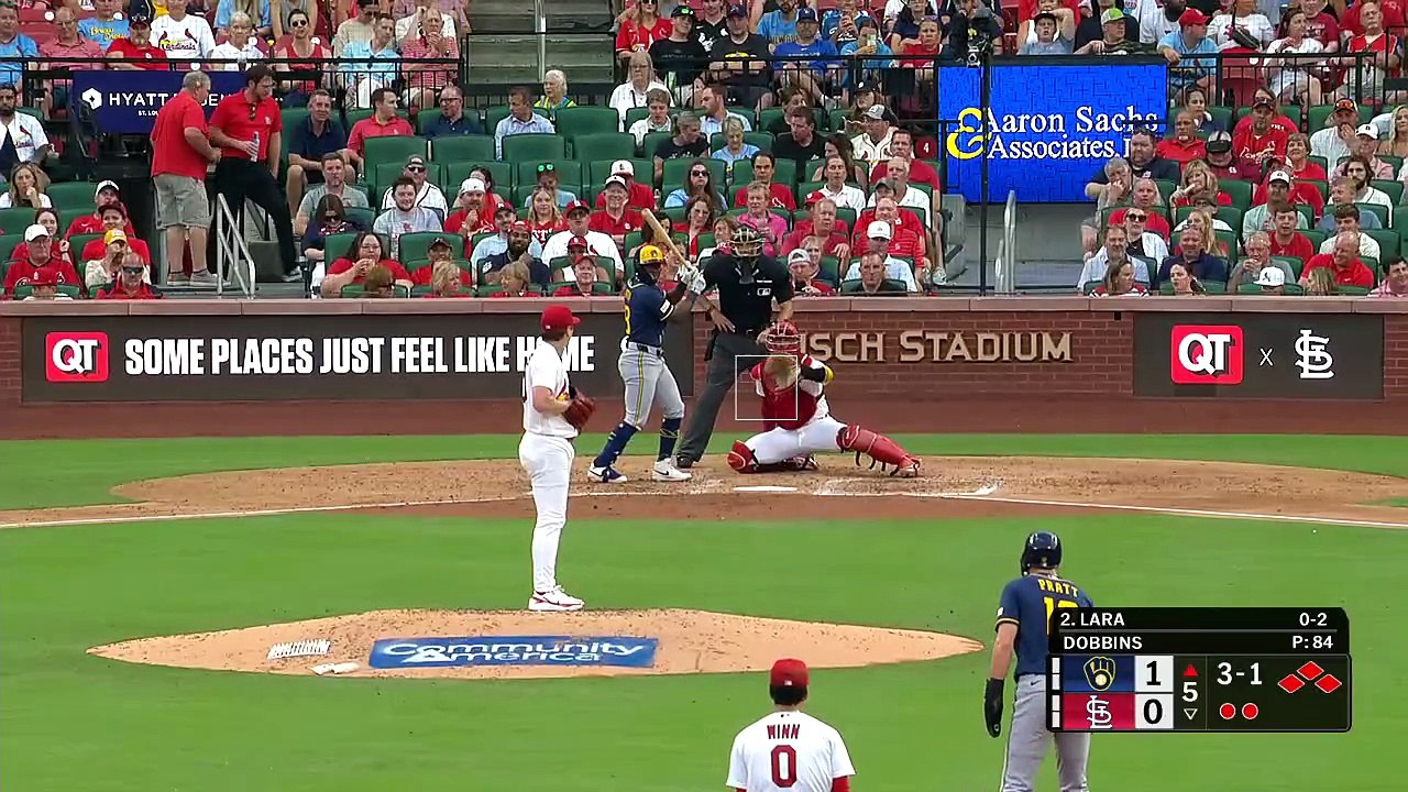 Primer hit de Luis Lara en la MLB