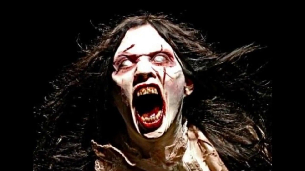 Bloody Mary - The Woman Behind the Mirror | Bloody Mary Story Explained | Urban Legends