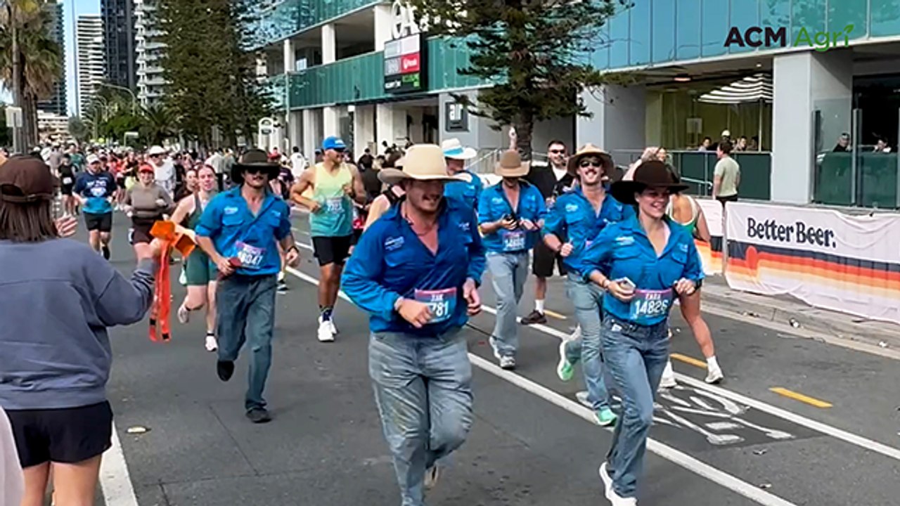 Dolly’s Dream runners brave Gold Coast marathon in full country workwear