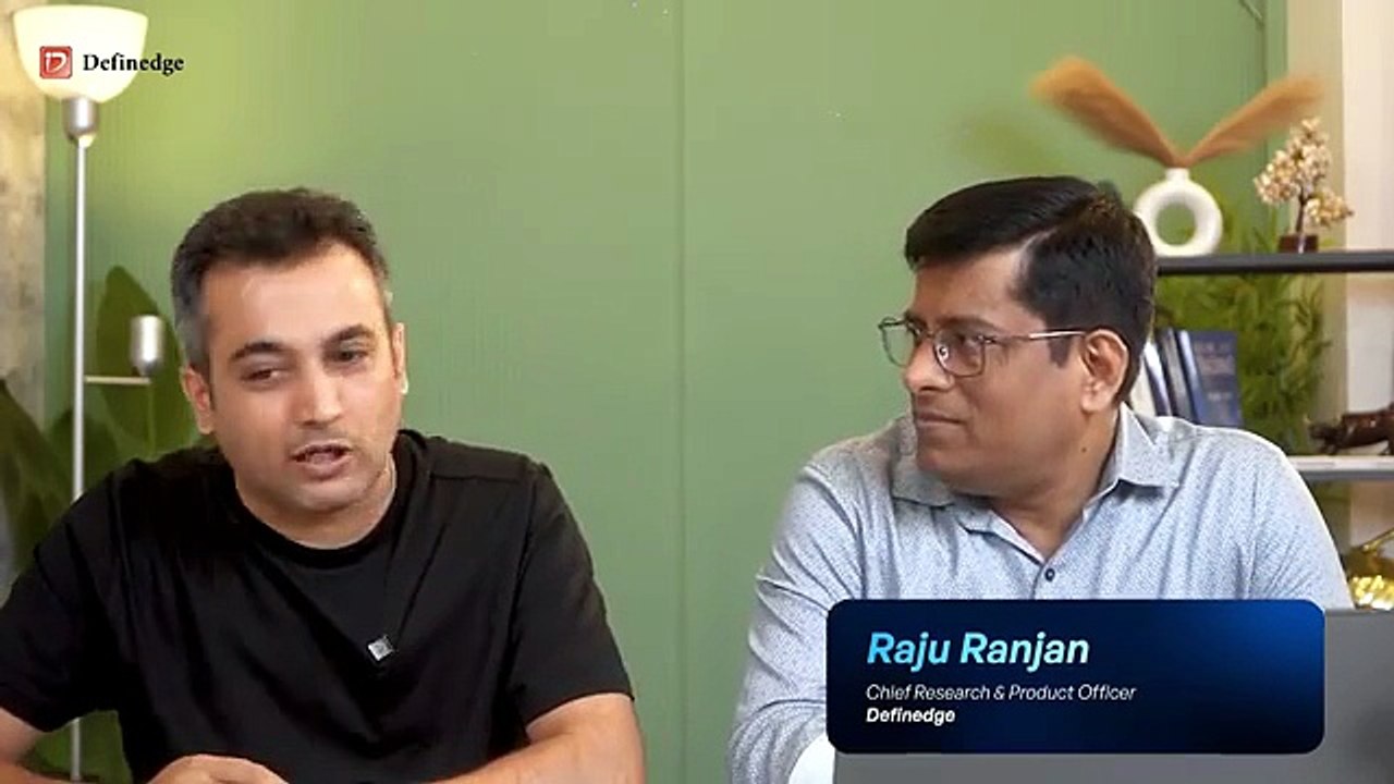 How to Find Outperforming Stocks Using Relative Strength Strategy! (Swing Trading)