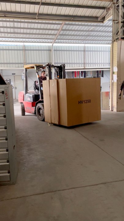 Mingletec Industrial exhaust fan loading video