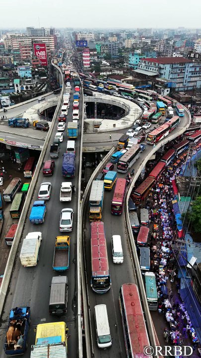 Completely gridlocked everywhere🚘🚦🧱