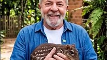 LULA CUIDANDO DA SUA *CAPIVARA*