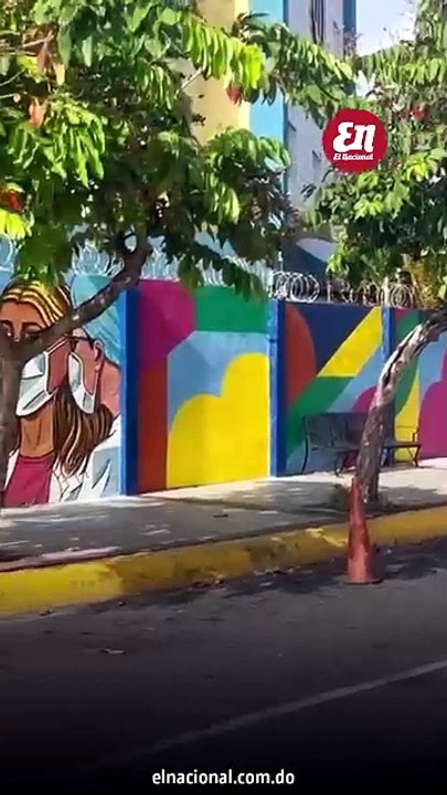 Peatones recuperan su espacio en Nicolás de Ovando tras 25 años de caos