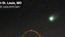 Meteor Lights Up Over St Louis, Missouri