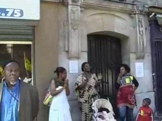 Manif habitants du 32 rue de la cour des Noues (Paris 20e)