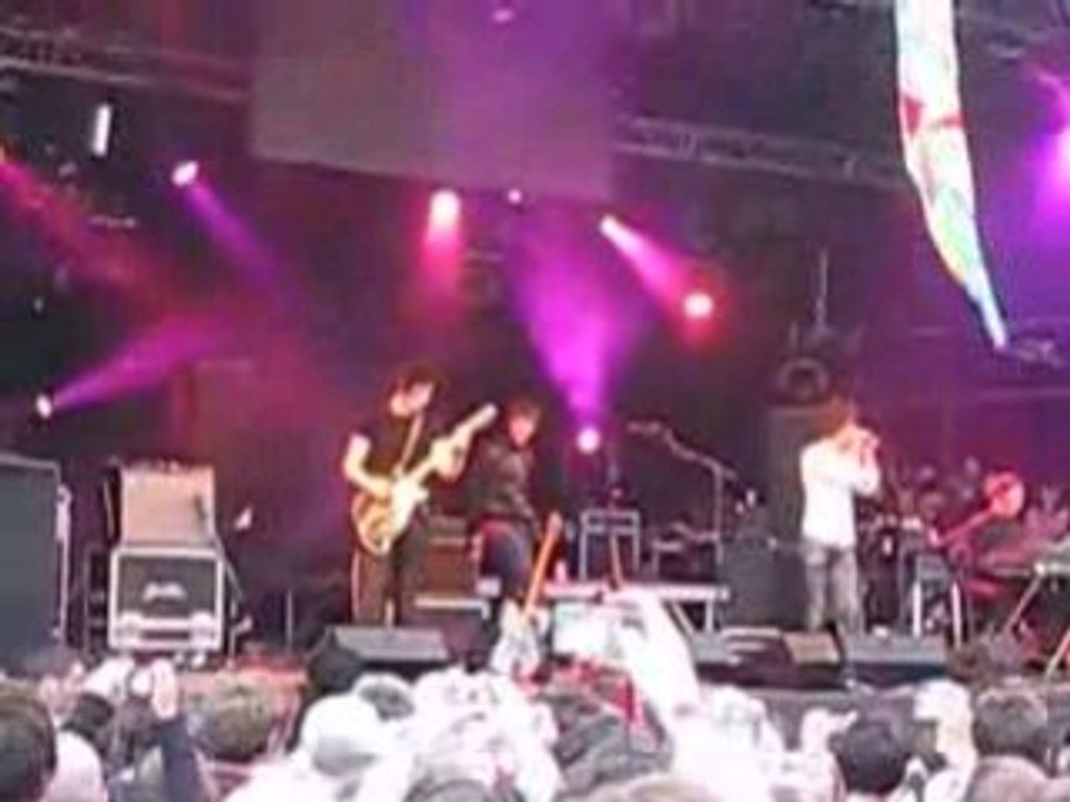 The Last Shadow Puppets - Wondrous Place (avec Jack White)