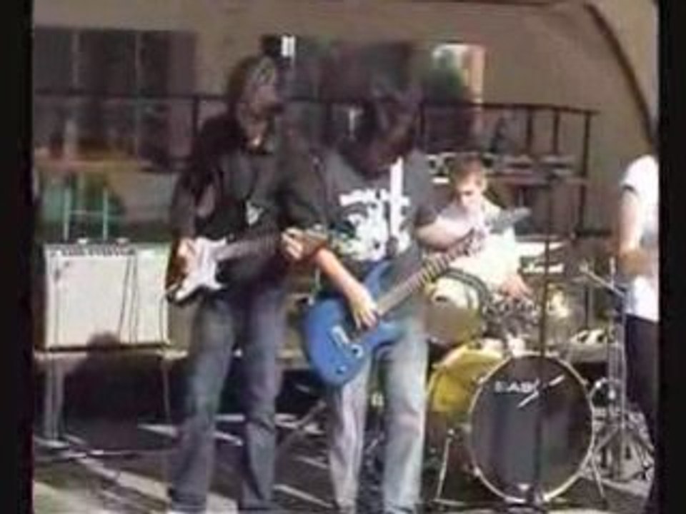 Allusions illusoires (les hum's, la fête de la musique)