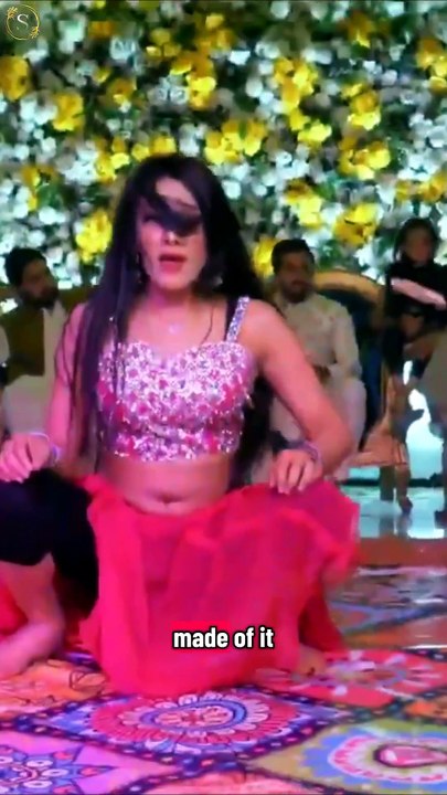 The Moment She Unleashes Her Full Power 💃✨Aaj Khol De ang Ang Mera Ve#ChandaMalik#mujradance#DancePerformance#SStudio 3