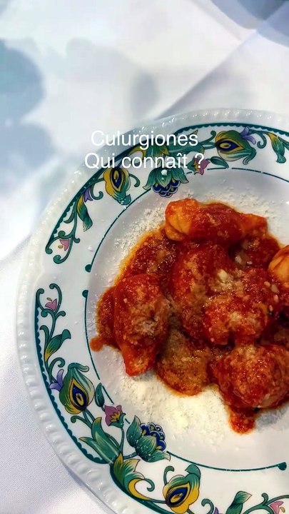 Qui connait ce plat Sarde ? Les Culurgiones. Repas du 24 mai, à Milan, proche d.mp4