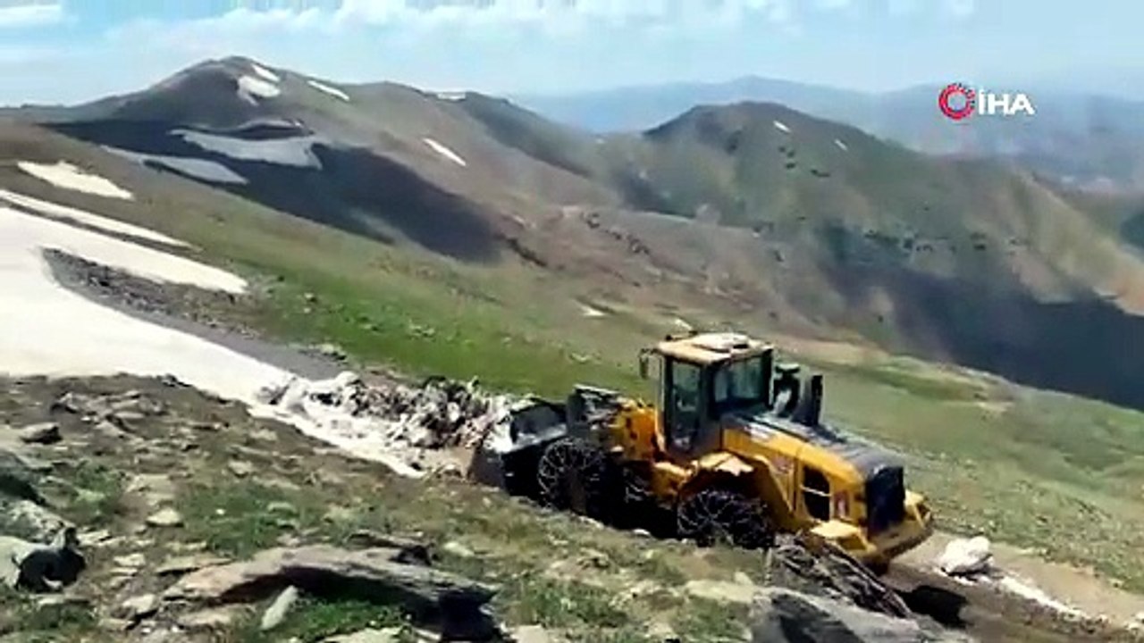 Temmuz ayında karla mücadele devam ediyor