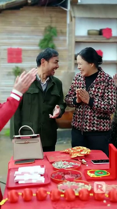 Toda la familia de mi ex se arrepiente - FULL | Reelshort