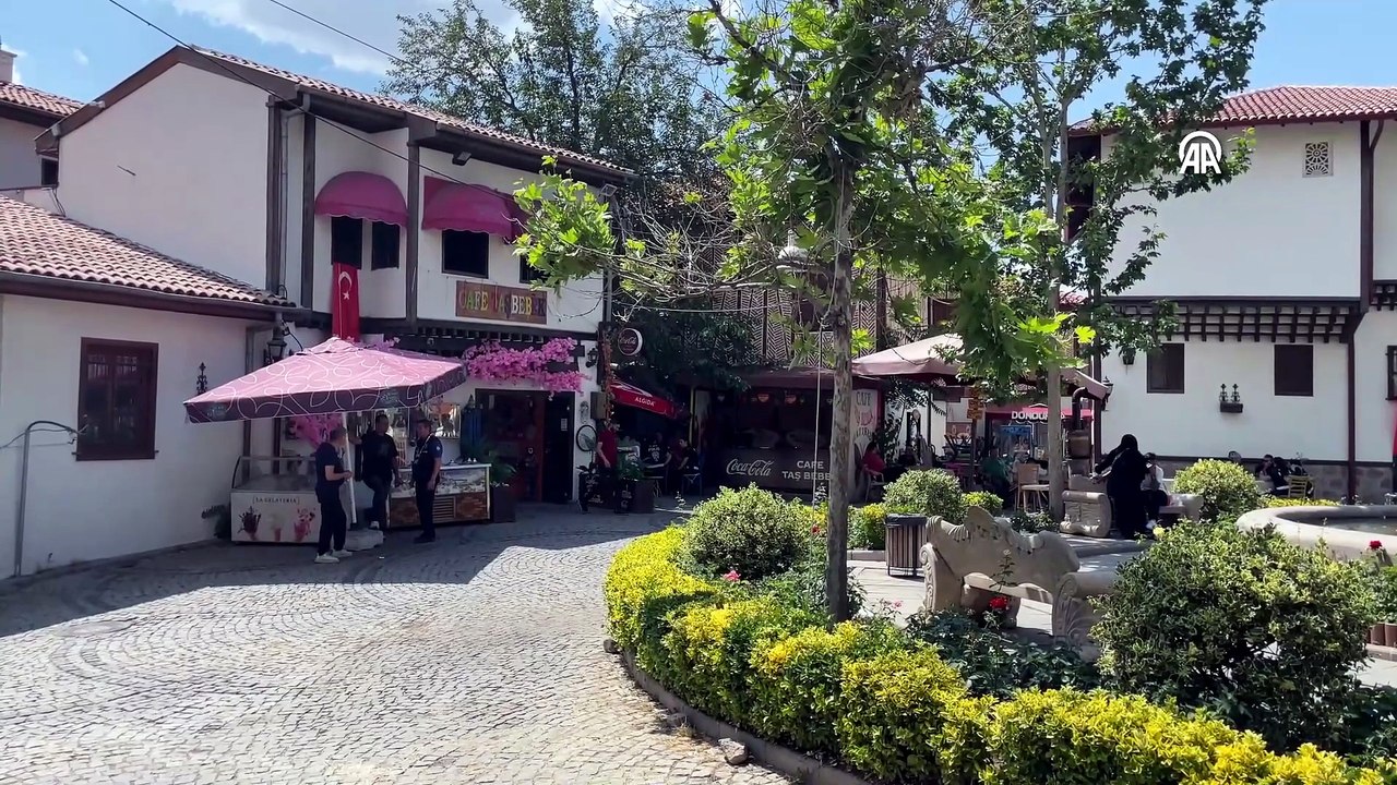 Oyun havasıyla karşılandı: İzlanda Başbakanı Frostadottir Ankara Kalesi'ni arşınladı