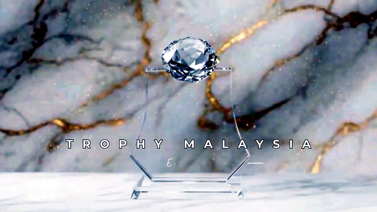 Diamond Crystal Plaques at Trophy-World Malaysia | Custom Trophies & Plaques Supplier