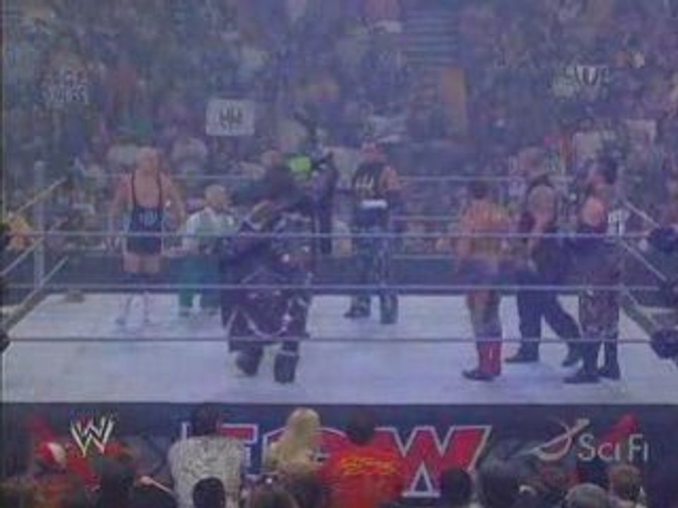 Matt Hardy/Finlay/Hornswoggle vs. Chavo/Morrison/Miz Part 1