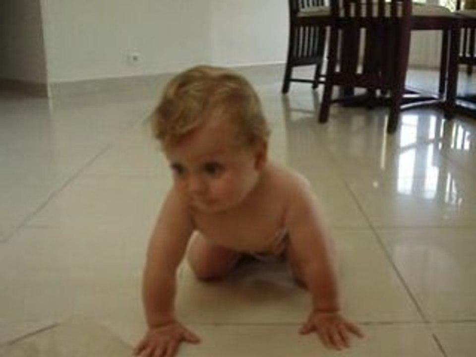 Gianni à 4 pattes!
