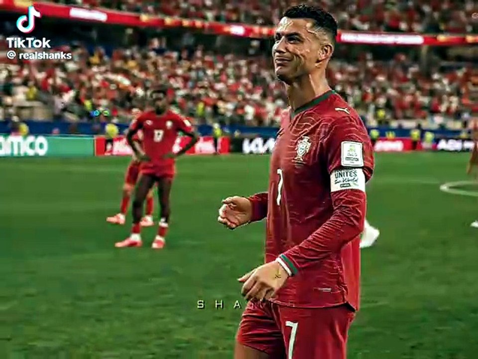 Cristiano Ronaldo Emotional Moment 🥹 | Portugal Legend Applause | Football Short 2026