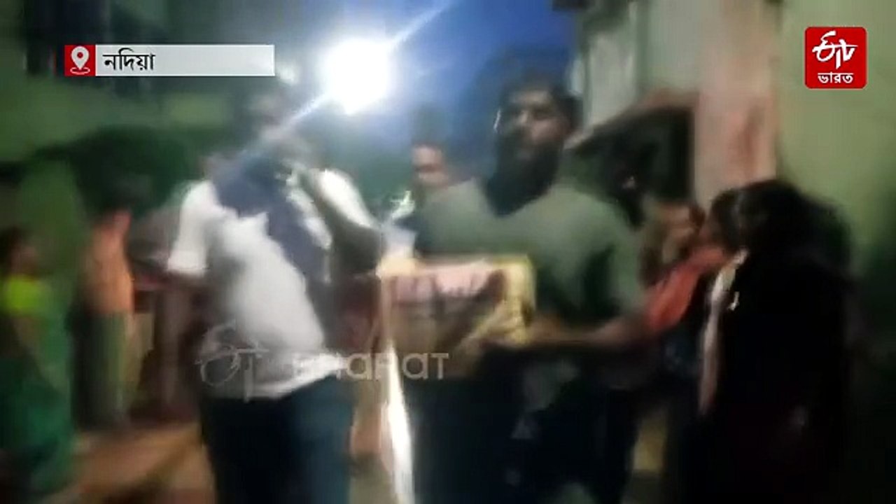 স্বর্ণ ব্যবসায়ীর বাড়িতে হানা, প্রায় 24 লক্ষ...