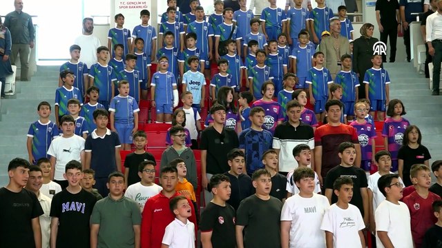 Gençlik ve Spor Bakanı Bak, Amasya'da spor salonunun açılışında konuştu: | Ajansspor | AA