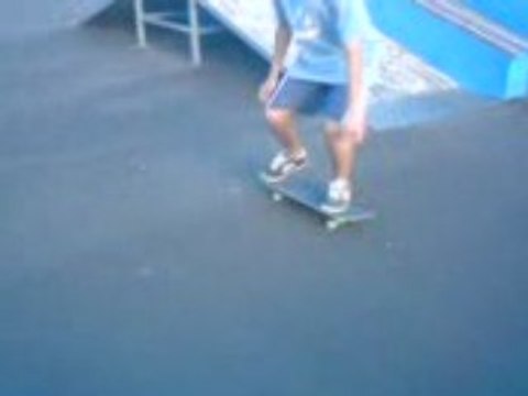 Fakie shove it