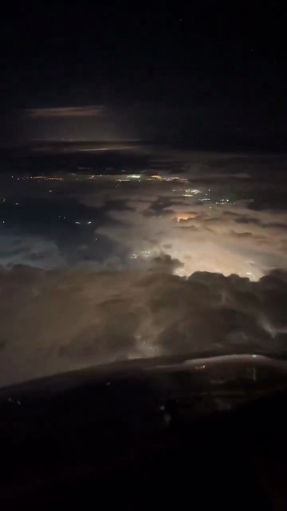 This stunning view that only pilots can see is breathtakingly beautiful!