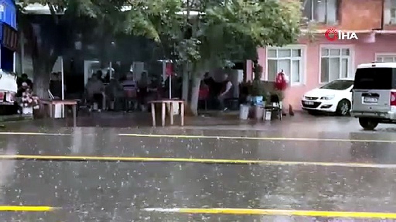 Kırklareli ve Edirne'de sağanak hayatı olumsuz etkiledi