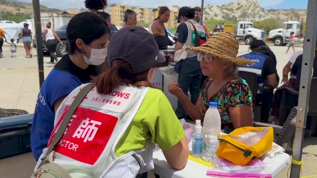 MÉDICOS japoneses atienden a los supervivientes del terremoto en Venezuela mientras crecen los LLAMAMIENTOS de ayuda