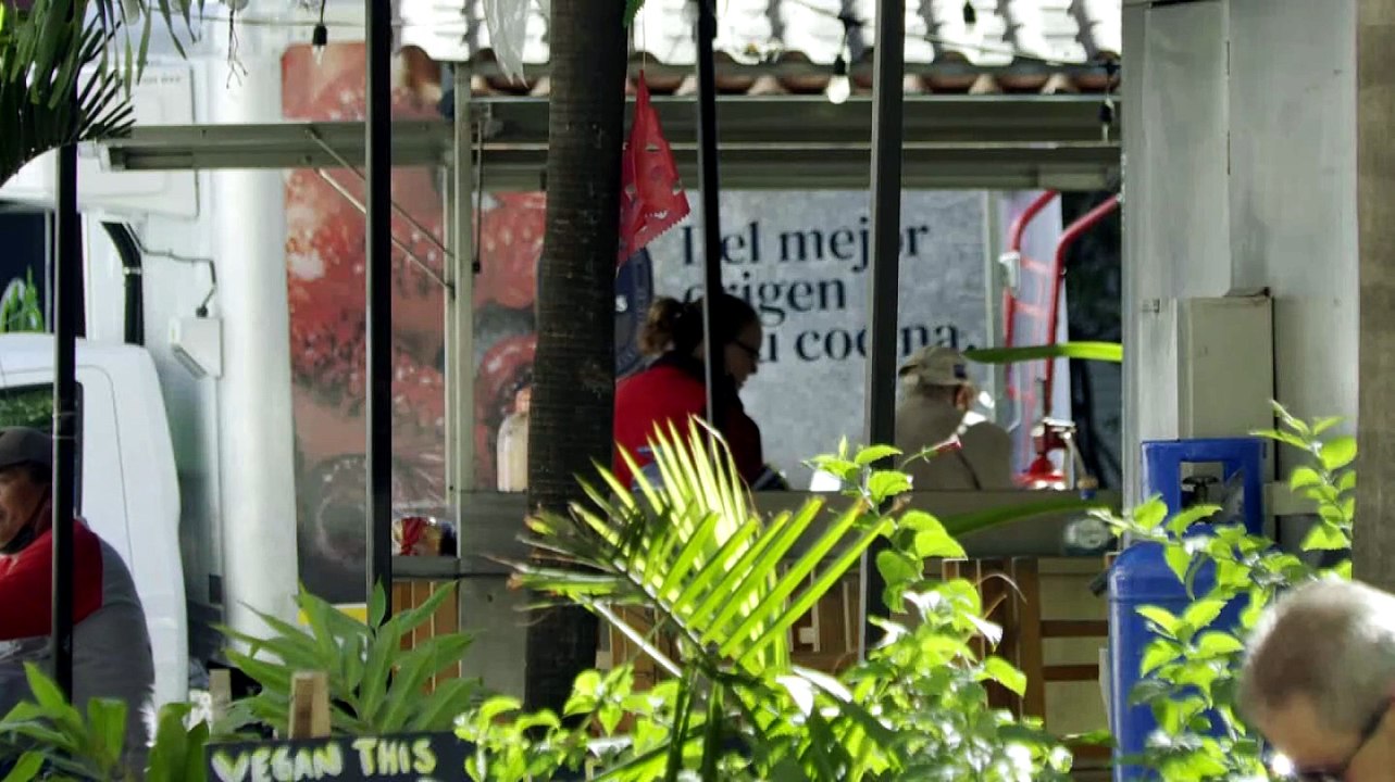 Comercio informal crece en vacaciones en Puerto Vallarta | CPS Noticias Puerto Vallarta