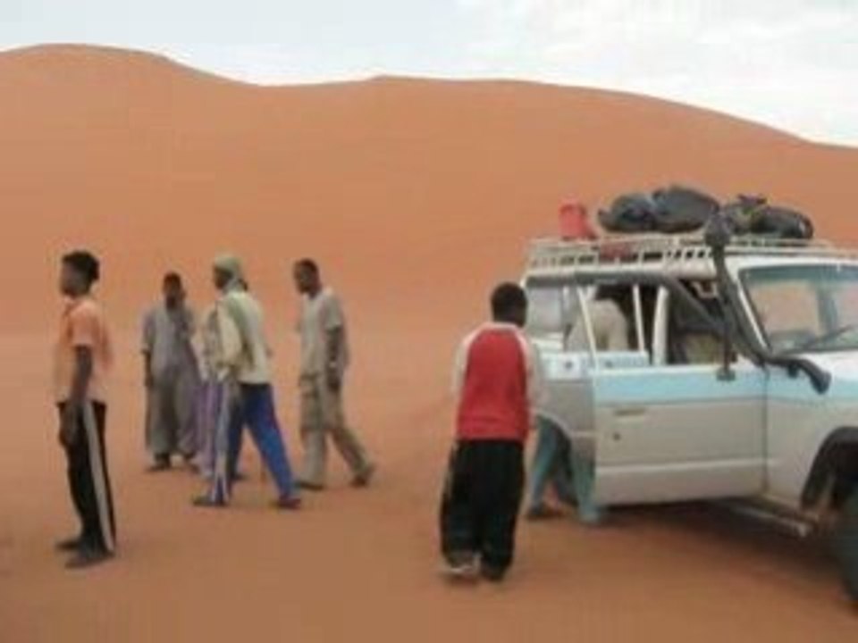 associaion izlmane campagne de netoyage volontaire tadrart