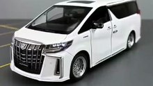 1/18 Toyota Alphard MPV Alloy Car Model Diecast Metal Vehicle with Sound & Light