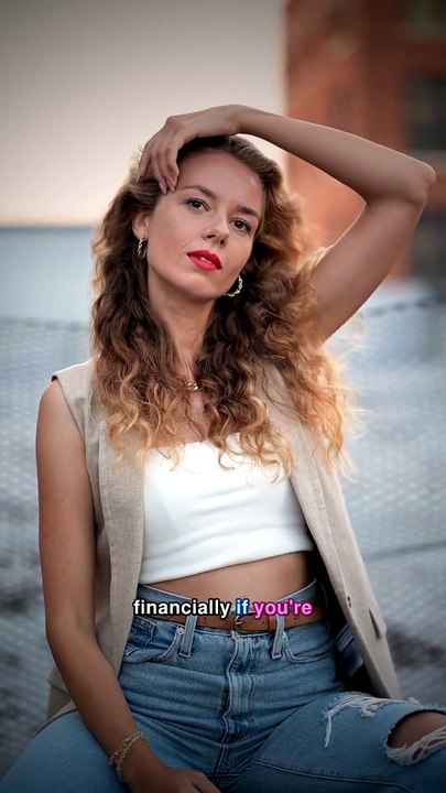 Losing your job would crush you financially if you're just rich...