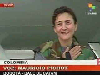 Ingrid Betancourt retrouve sa mère et son mari