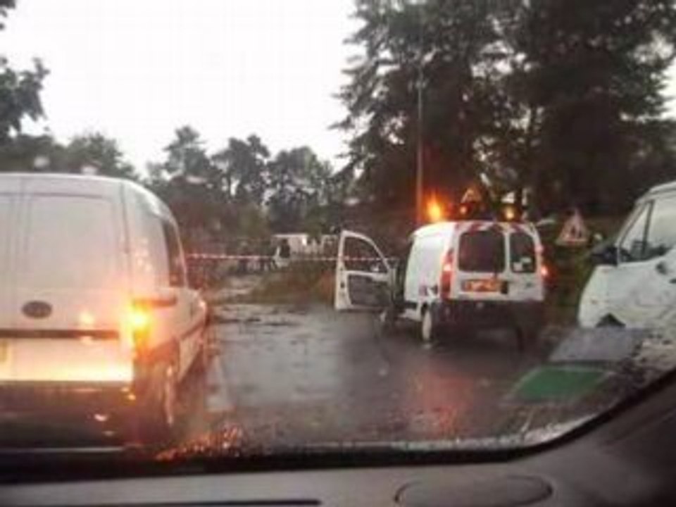 dégats de tempête à le creusot le 2 7 08  1