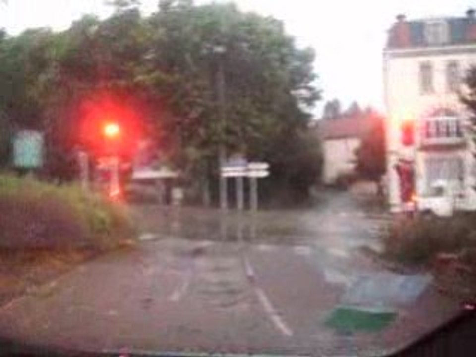 dégats de tempête à le creusot le 2 7 08  4