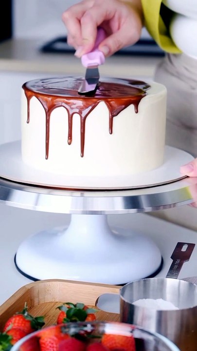 Choco pouring 😌😌 ASMR #satisfying #asmr #shorts